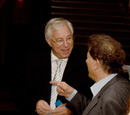 Prof. Dr. Dieter Frey und Prof. Dr. Karl-Walter Jauch (Ärztlicher Direktor LMU Klinikum)